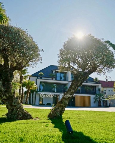 Eladó téglalakás, Nemesvámoson 130 M Ft, 3 szobás