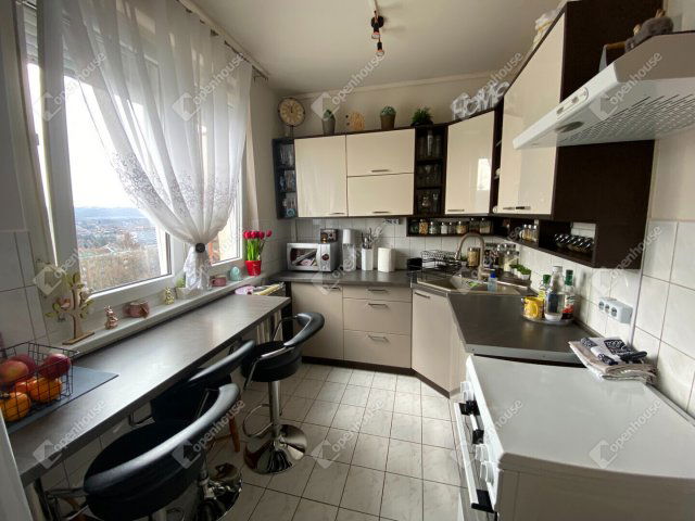 Eladó panellakás, Miskolcon 39.9 M Ft, 3 szobás