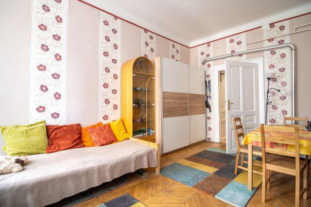 Eladó téglalakás, Budapesten, VI. kerületben 93.5 M Ft, 3 szobás