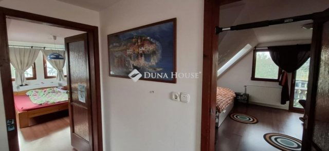 Eladó családi ház, Vecsésen 149.999 M Ft, 5 szobás