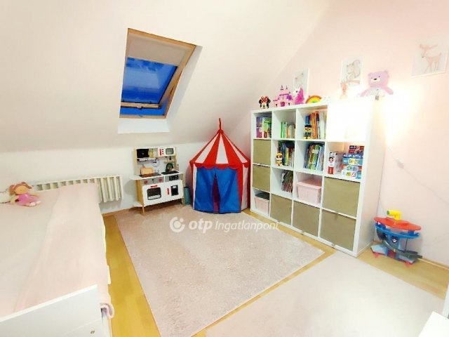 Eladó téglalakás, Egerben 84.9 M Ft, 4+1 szobás