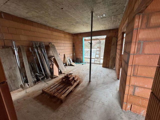 Eladó téglalakás, Budakalászon 74.9 M Ft, 3 szobás