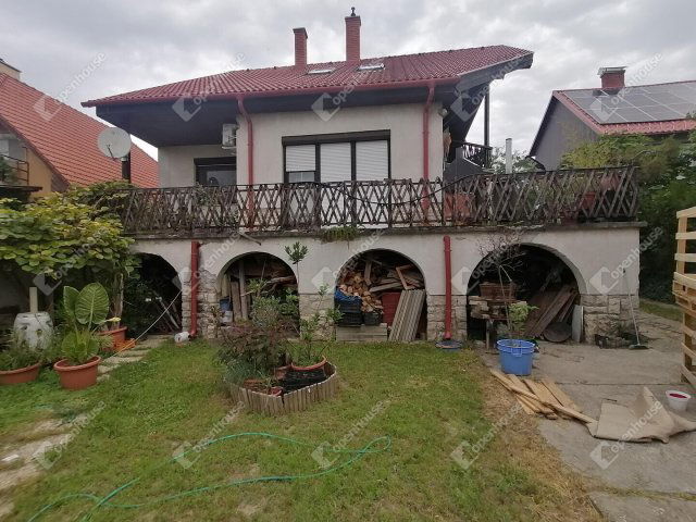 Eladó családi ház, Győrött 115 M Ft, 6 szobás