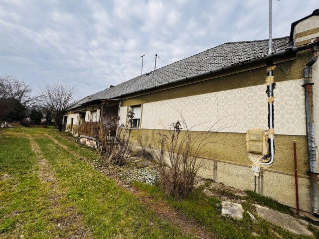Eladó családi ház, Szabadszentkirályon 19.9 M Ft, 3 szobás