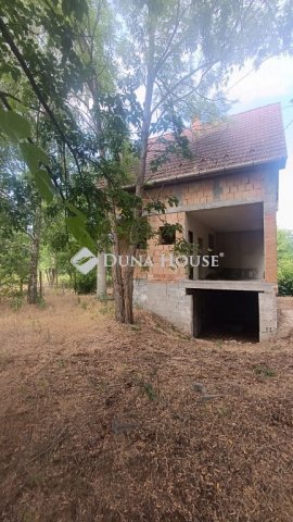 Eladó nyaraló, Tápiószentmártonon, Sashegy utcában 14.8 M Ft