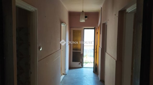 Eladó családi ház, Lajosmizsén 44.9 M Ft, 5 szobás