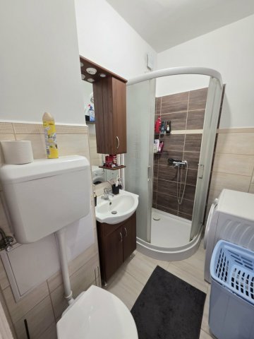 Eladó panellakás, Pécsett 42.5 M Ft, 1+1 szobás