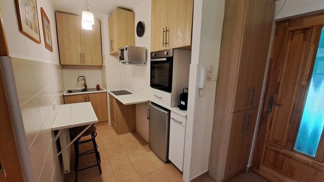 Kiadó téglalakás, albérlet, II. kerületben, Pasaréti úton