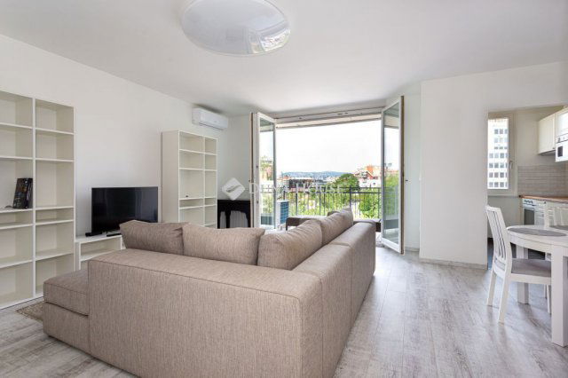 Kiadó téglalakás, albérlet, Budapesten, I. kerületben, 3 szobás