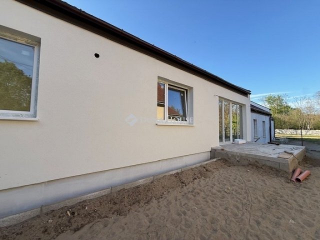 Eladó ikerház, Veresegyházon 115 M Ft, 4 szobás