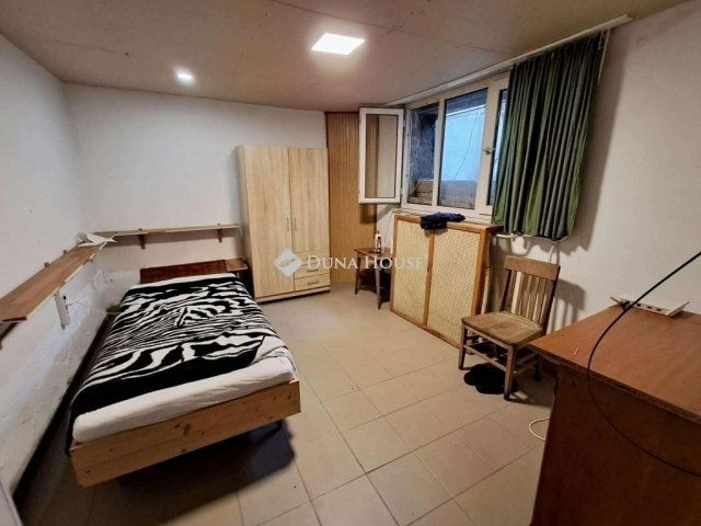 Eladó családi ház, Budapesten, XV. kerületben 85 M Ft, 3 szobás