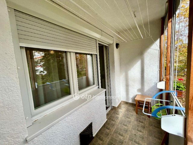 Eladó téglalakás, Keszthelyen 58.9 M Ft, 3 szobás