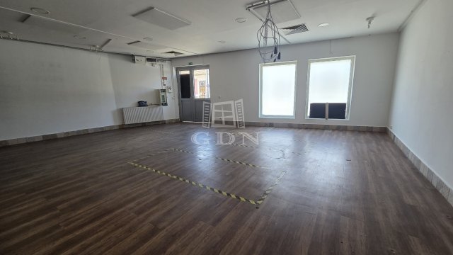 Kiadó üzlethelyiség, Budapesten, III. kerületben 1200 E Ft / hó