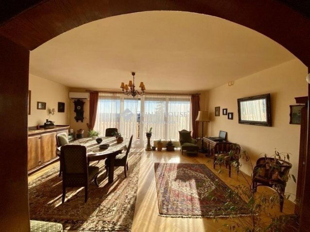 Eladó ikerház, Pécsett 129.9 M Ft, 3 szobás