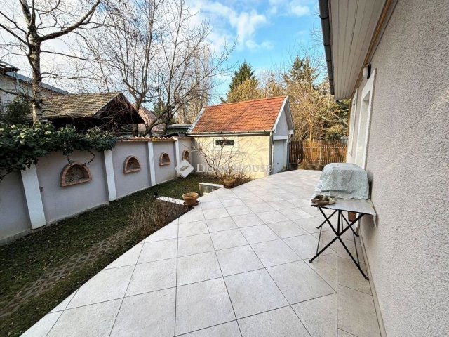 Eladó családi ház, Budapesten, III. kerületben 207.48 M Ft