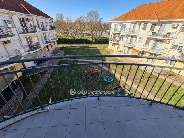 Eladó téglalakás, Hajdúszoboszlón 74.9 M Ft, 3 szobás