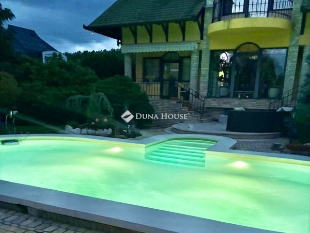 Eladó családi ház, Budapesten, XVI. kerületben 359 M Ft