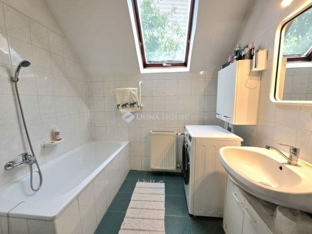 Eladó ikerház, Budapesten, X. kerületben 128 M Ft, 4 szobás