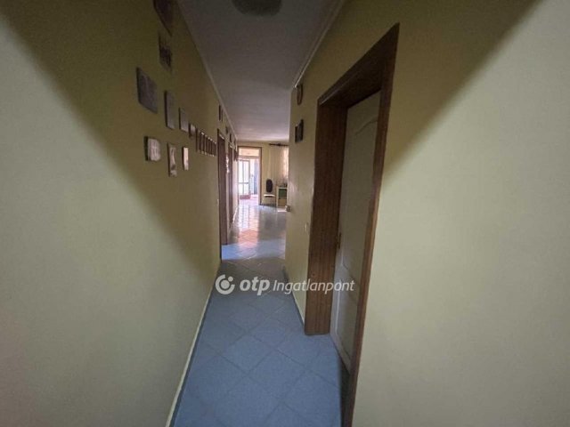 Eladó családi ház, Püspökhatvanon 65 M Ft, 4+1 szobás