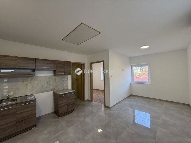 Eladó téglalakás, Tokodon 41.9 M Ft, 2 szobás