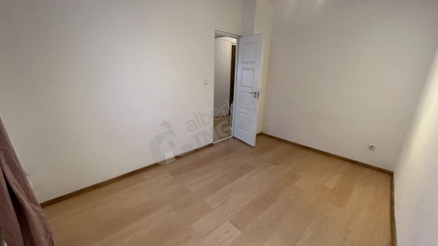 Kiadó téglalakás, albérlet, I. kerületben, Naphegy utcában