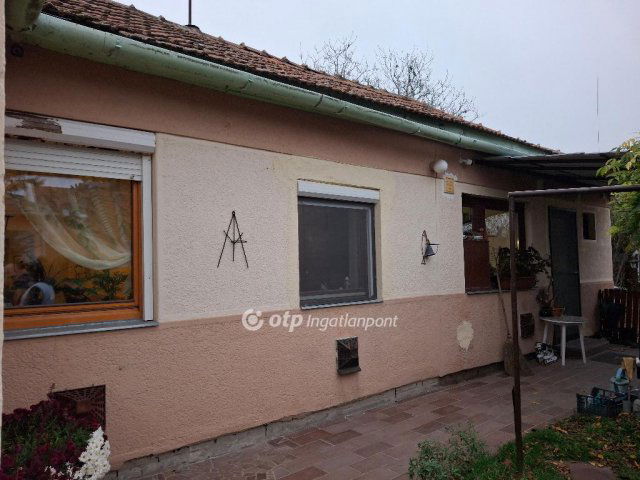 Eladó családi ház, Gyulán 52 M Ft, 1+2 szobás