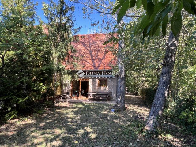 Eladó ikerház, Gárdonyban 69.9 M Ft, 4 szobás