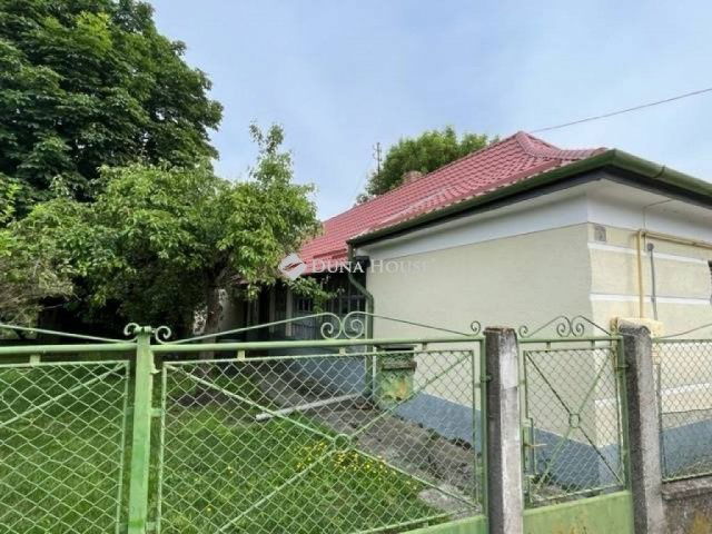 Eladó családi ház, Sárbogárdon 21.9 M Ft, 2 szobás