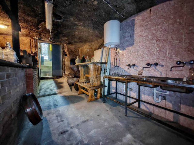 Eladó ipari ingatlan, Egerben 29.9 M Ft / költözzbe.hu