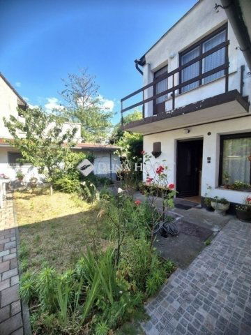Eladó családi ház, Budapesten, III. kerületben 76.5 M Ft