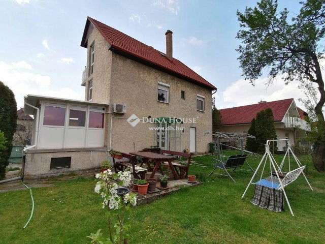 Eladó családi ház, Érden 125 M Ft, 4+1 szobás