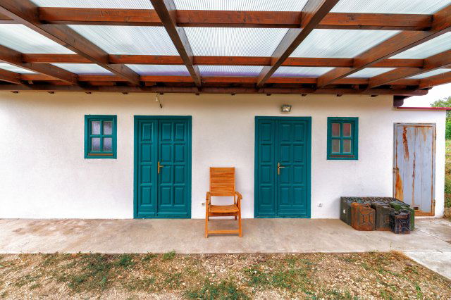 Eladó családi ház, Etyeken 178 M Ft, 4 szobás