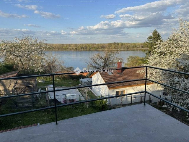 Eladó nyaraló, Kulcson 37.6 M Ft, 3 szobás / költözzbe.hu