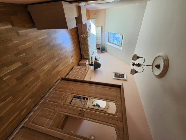 Kiadó téglalakás, albérlet, Pécsett, Sánc utcában, 2+1 szobás