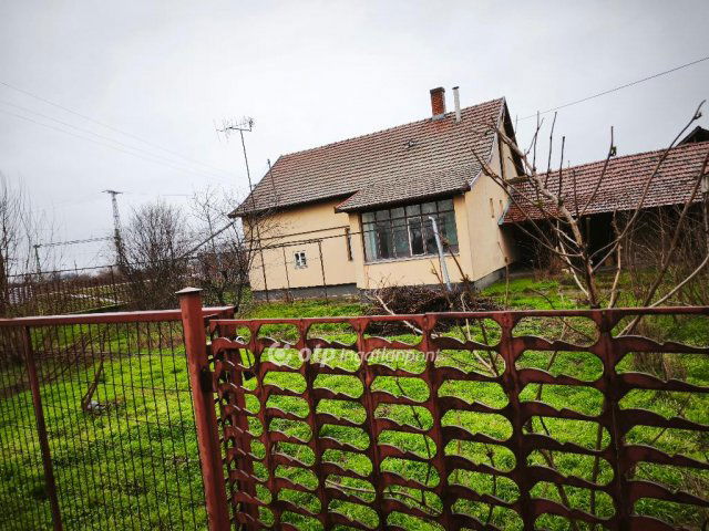 Eladó családi ház, Gyomaendrődön 14 M Ft, 2 szobás