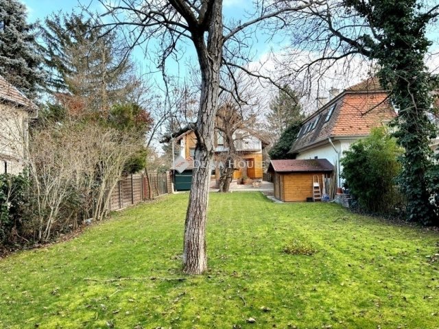 Eladó családi ház, Budapesten, III. kerületben 196.35 M Ft