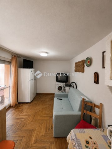 Eladó ikerház, Balatonfűzfőn 45 M Ft, 2 szobás
