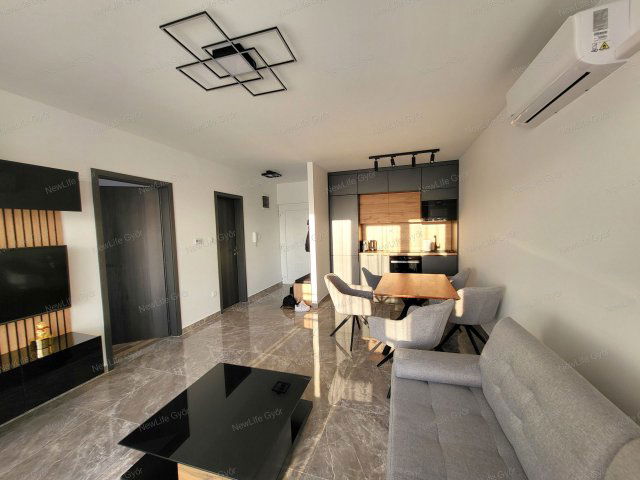 Eladó téglalakás, Győrött 61.5 M Ft, 2 szobás