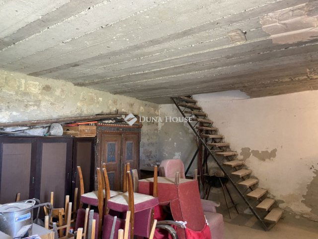 Eladó nyaraló, Tárnokon, Saszla utcában 13.9 M Ft, 3 szobás