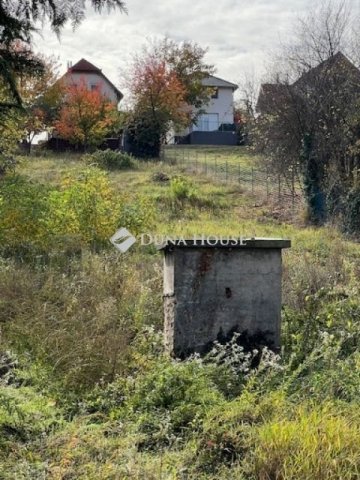 Eladó telek, Pécsett 9.9 M Ft / költözzbe.hu