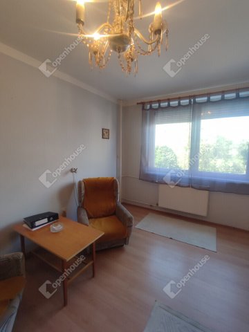 Kiadó panellakás, albérlet, Tatabányán 165 E Ft / hó, 2 szobás