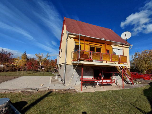 Eladó nyaraló, Jászárokszálláson 34.99 M Ft, 4 szobás