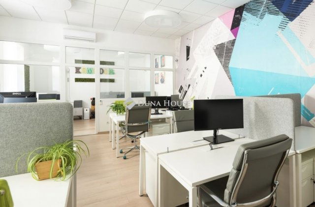 Eladó téglalakás, Budapesten, VII. kerületben 139 M Ft, 1 szobás