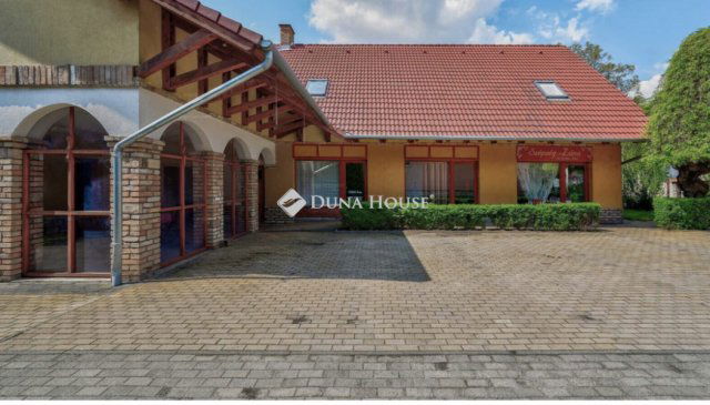 Eladó üzlethelyiség, Pátyon 585 M Ft / költözzbe.hu