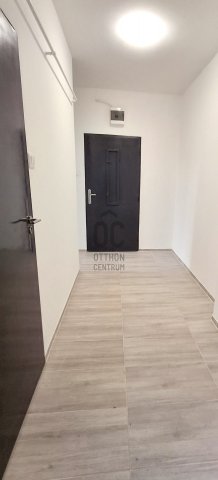 Eladó panellakás, Pécsett 49.9 M Ft, 2 szobás