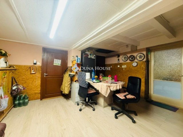 Eladó családi ház, Cegléden, Orgona utcában 34.9 M Ft, 3 szobás