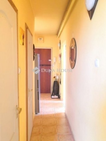 Eladó panellakás, Budapesten, XVI. kerületben 69.9 M Ft, 3 szobás