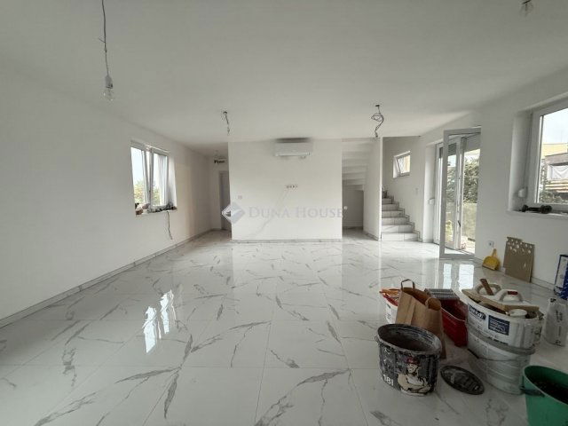 Eladó téglalakás, Budapesten, XIV. kerületben 99.9 M Ft