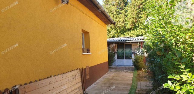 Eladó családi ház, Kecskeméten 59.8 M Ft, 3 szobás