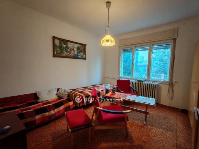 Eladó családi ház, Szomoron 59 M Ft, 3 szobás